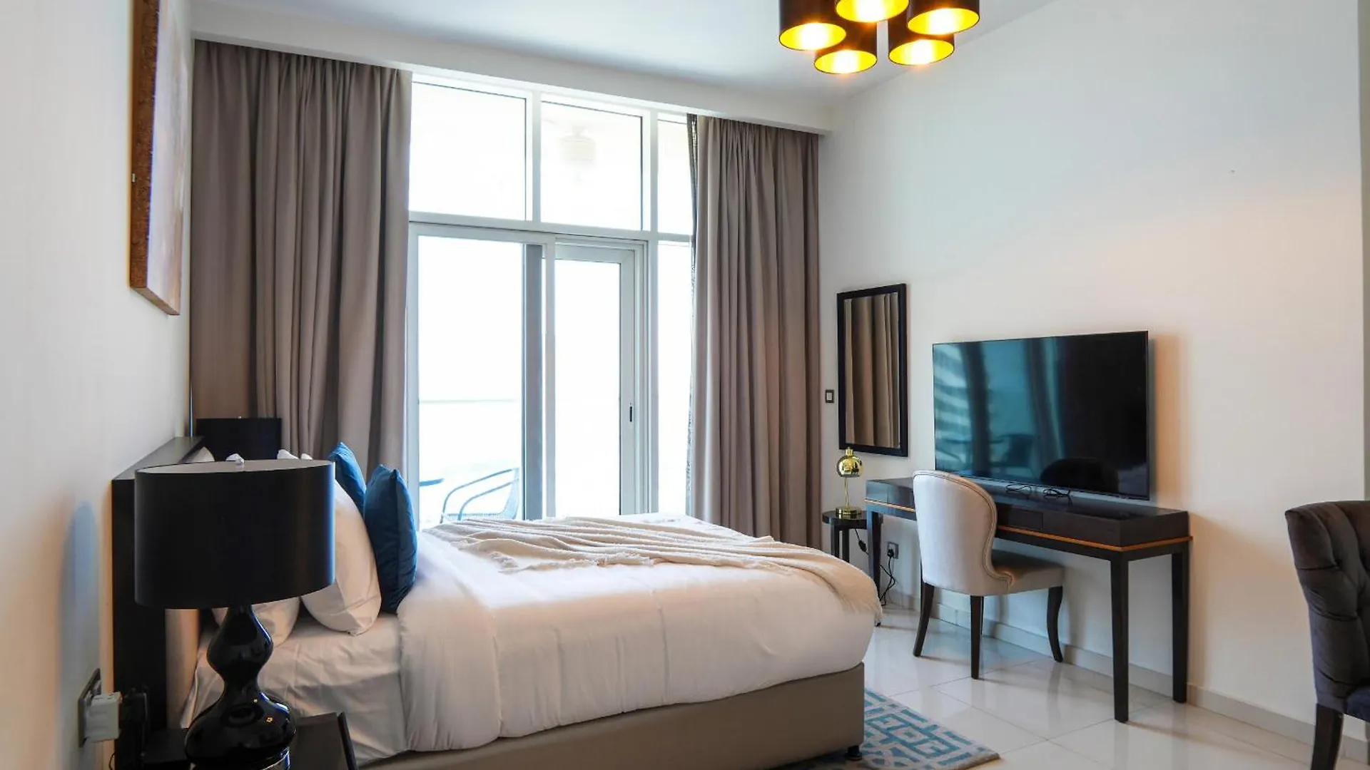 Easygo - Cozy Stu In Damac Ghalia Jvc Dubai Apartment