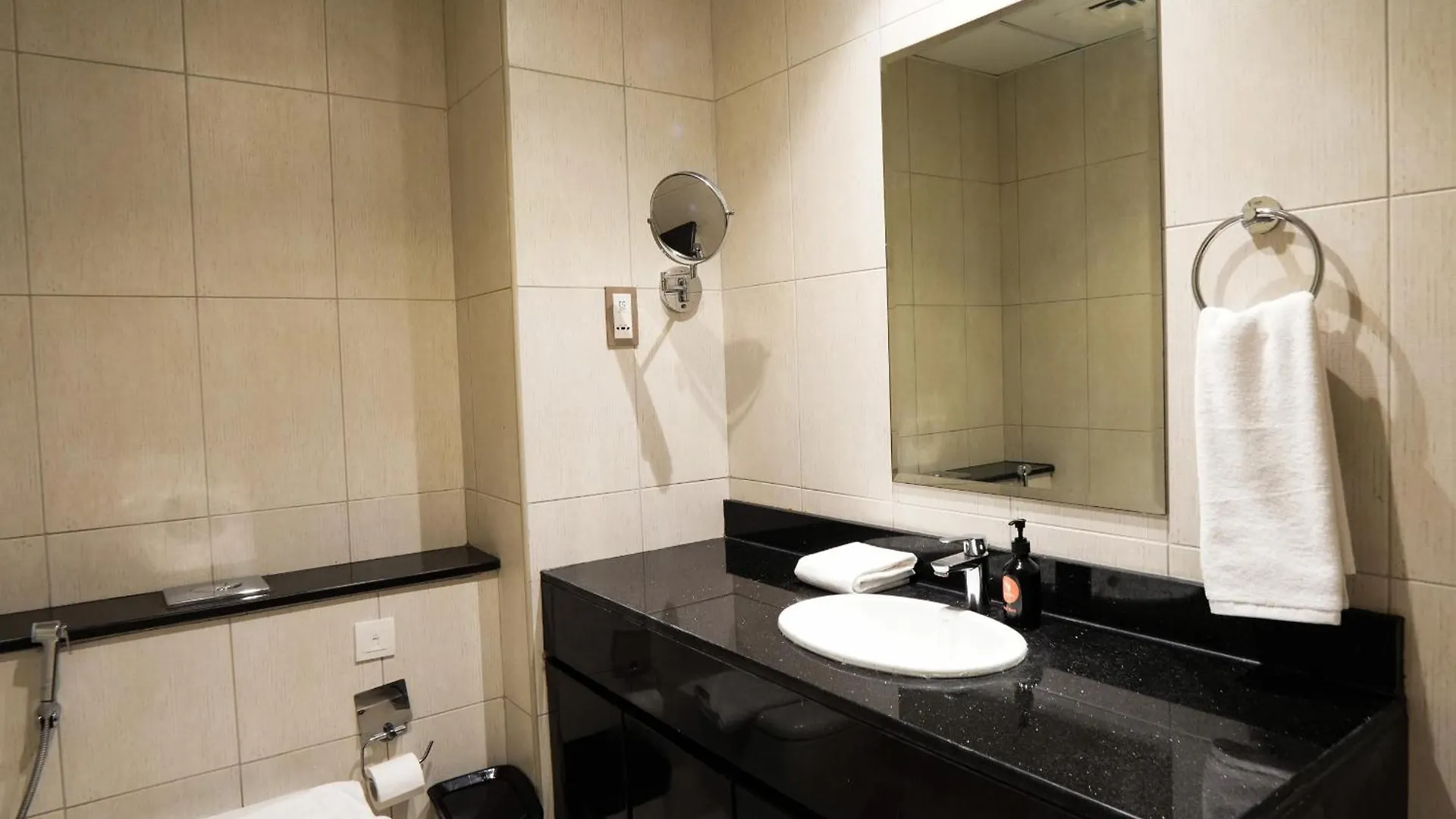 Easygo - Cozy Stu In Damac Ghalia Jvc Dubai Apartment 0*,