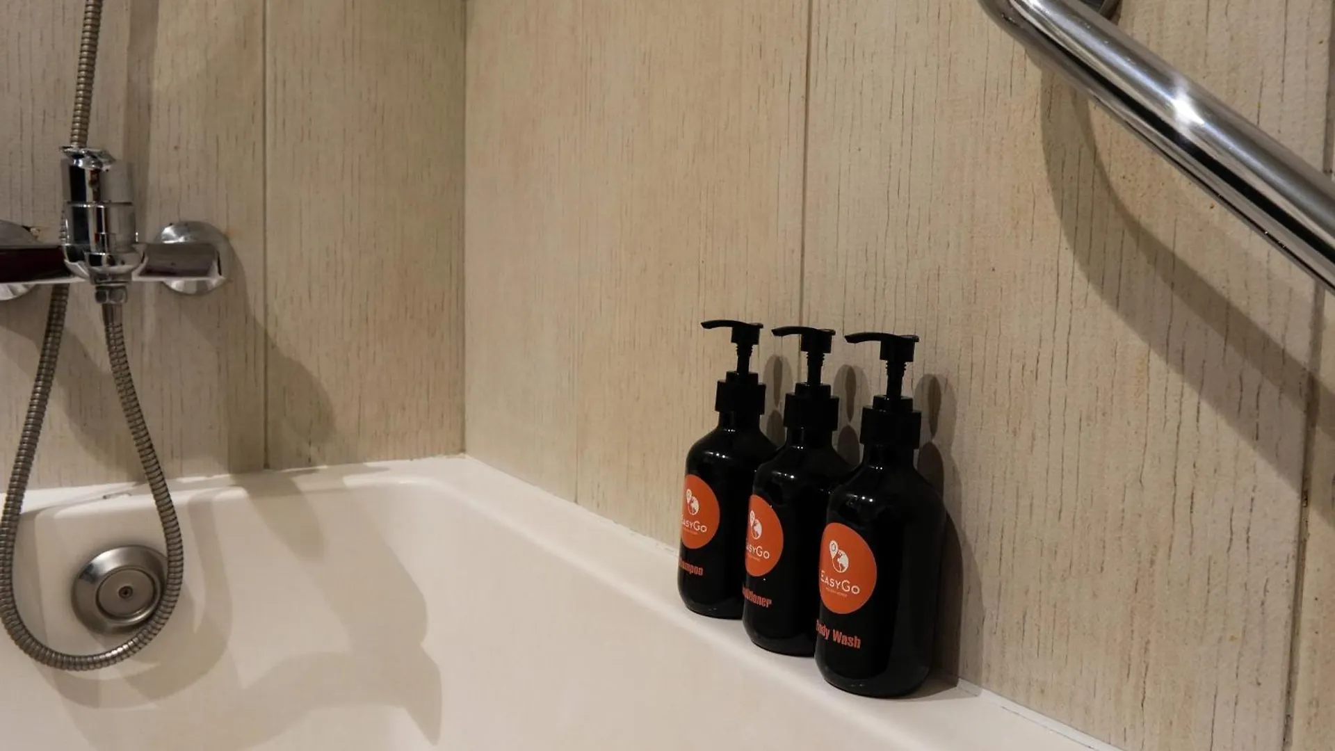 Easygo - Cozy Stu In Damac Ghalia Jvc Dubai Apartment